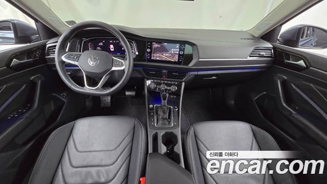 Volkswagen Jetta 2022 — Şəkil 7/20