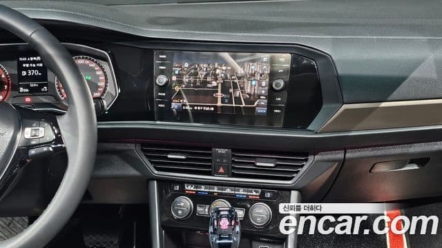 Volkswagen Jetta 2020 — фото 14 из 20