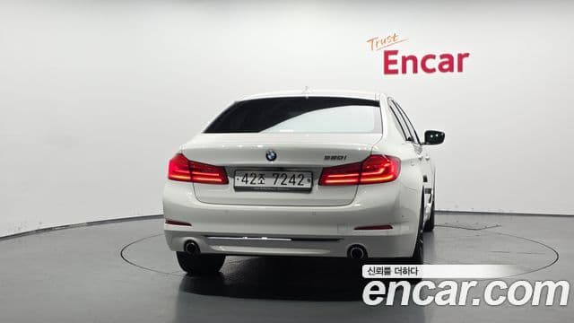 BMW 5 Series 2018 — фото 3 из 20