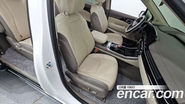 Kia Carnival 2024 — Şəkil 18/20
