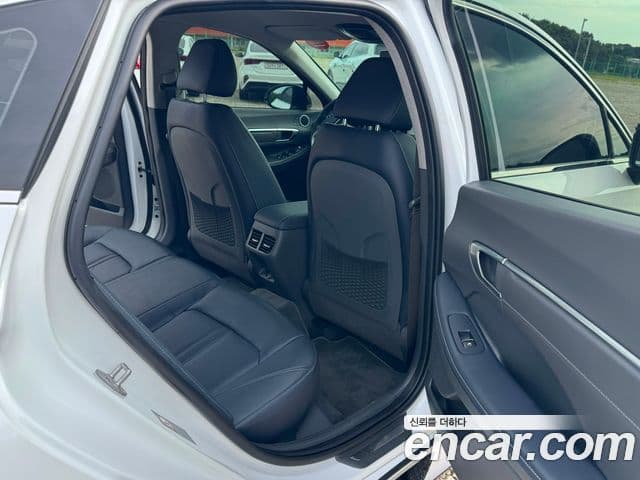 Hyundai Sonata 2022 — Şəkil 12/18