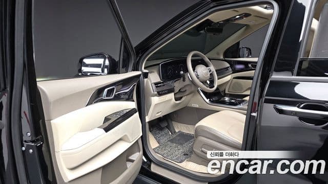 Kia Carnival 2023 — Şəkil 10/20