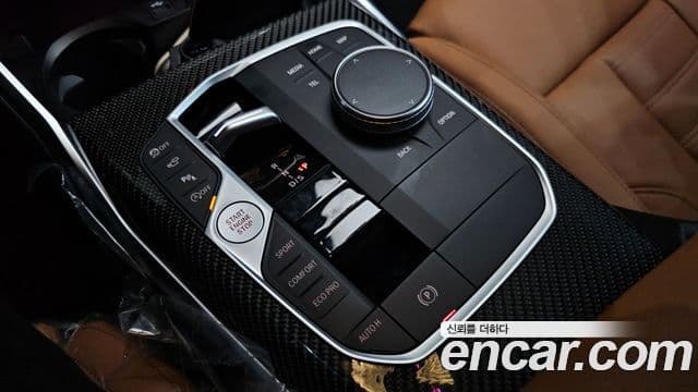 BMW 3 Series 2023 — фото 8 из 20