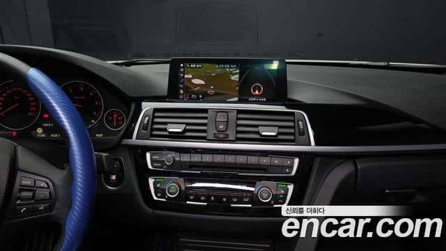 BMW 3 Series 2018 — Фото 14/20