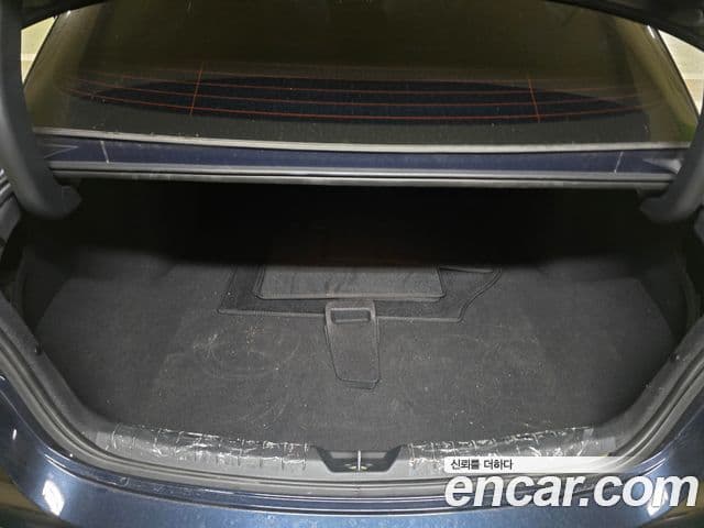Kia K5 2023 — Şəkil 11/19