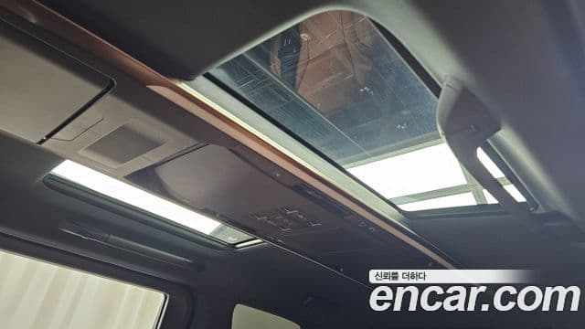 Toyota Alphard 2025 — Şəkil 19/20