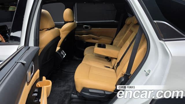 Kia Sorento 2023 — фото 11 из 20