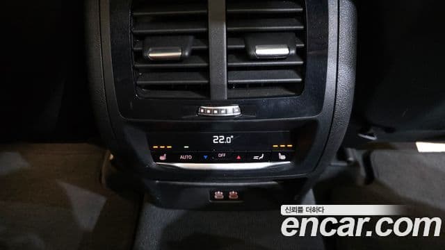 BMW X4 2021 — фото 18 из 20