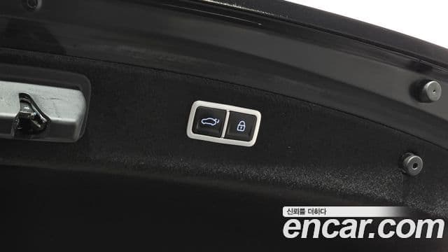 Genesis Electrified G80 2020 — Şəkil 18/20