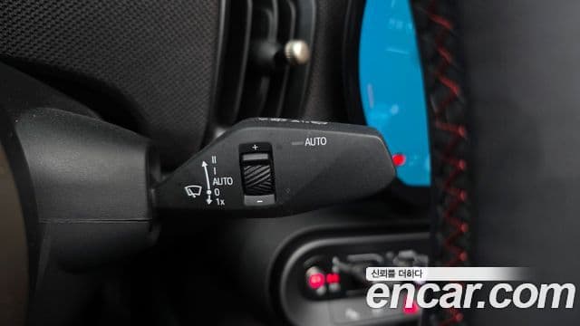 Mini Cooper S Convertible 2025 — фото 16 из 20