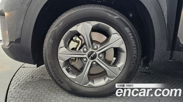 Kia Seltos 2022 — ფოტო 5/20
