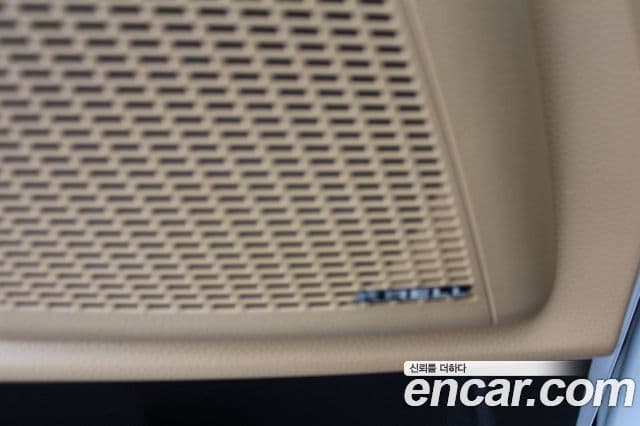 Kia Carnival 2023 — фото 16 из 20