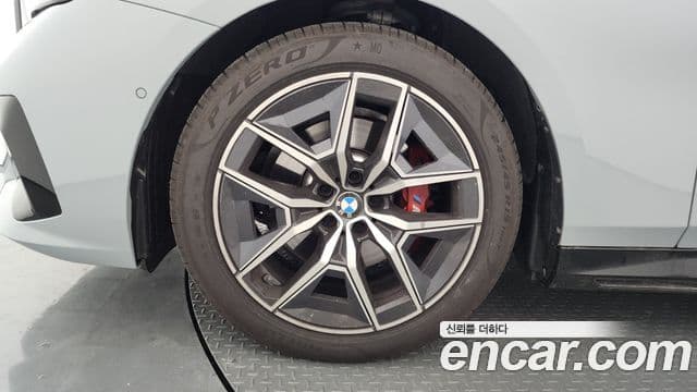 BMW 5 Series 2025 — Şəkil 5/20