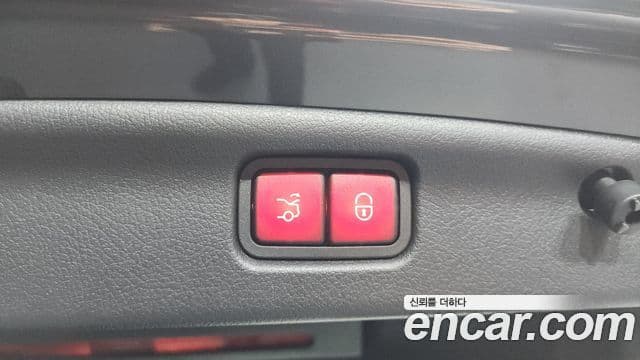 Mercedes-Benz C-Class 2023 — Şəkil 18/20