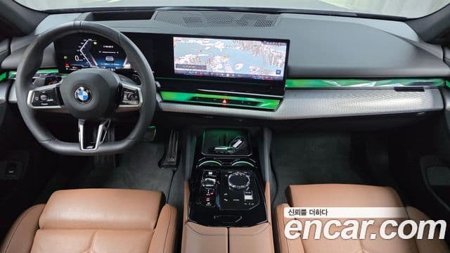 BMW 5 Series 2025 — фото 7 из 20
