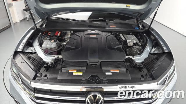 Volkswagen Touareg 2023 — Şəkil 6/20