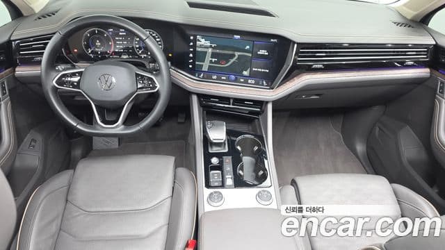 Volkswagen Touareg 2023 — Şəkil 7/20