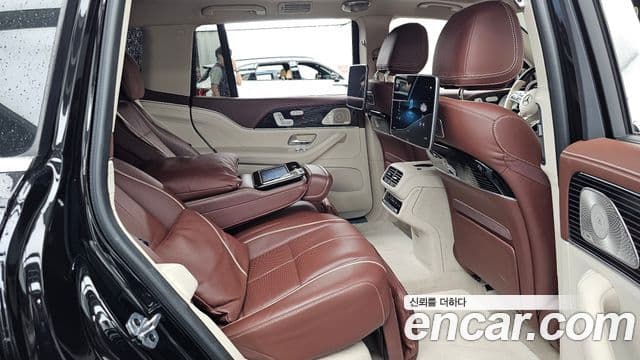 Mercedes-Benz GLS-Class 2022 — фото 12 из 20