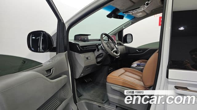 Hyundai Staria 2024 — ფოტო 10/20