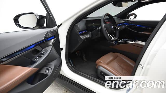 BMW i5, 2023