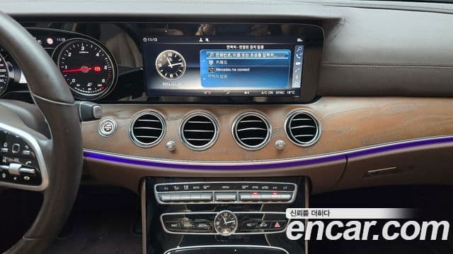 Mercedes-Benz E-Class 2019 — ფოტო 16/20