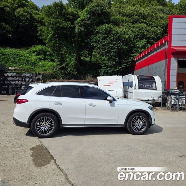 Mercedes-Benz GLC-Class 2024 — Şəkil 6/20