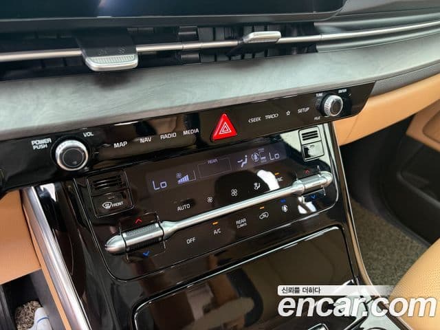 Kia Carnival 2020 — Фото 16/20