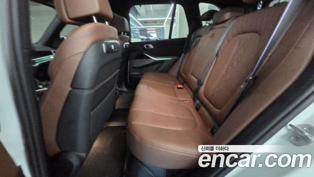 BMW X5 2025 — фото 15 из 20