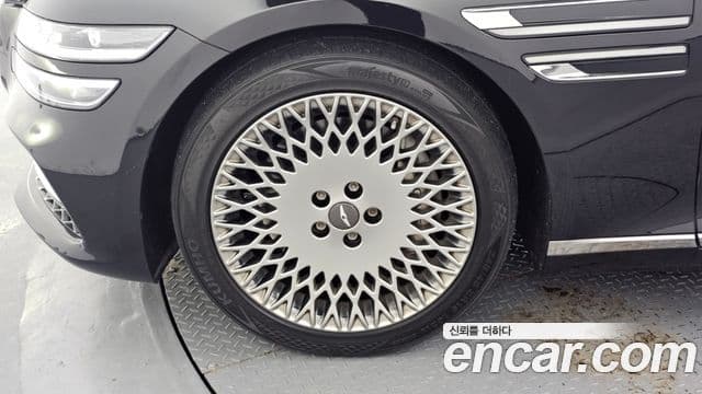 Genesis Electrified G80 2022 — ფოტო 5/20