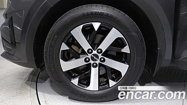 Kia Sorento 2021 — фото 4 из 20