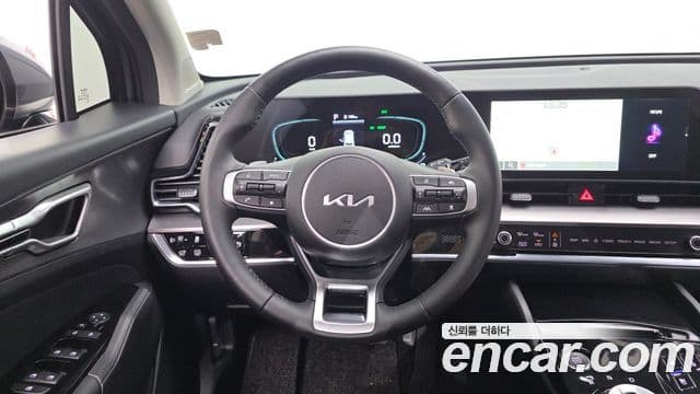 Kia Sportage 2022 — ფოტო 14/20