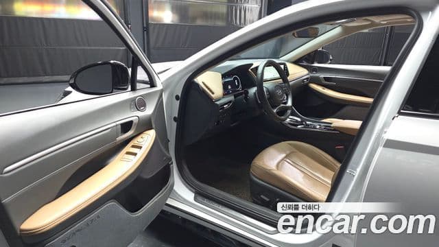 Hyundai Sonata 2021 — ფოტო 10/20