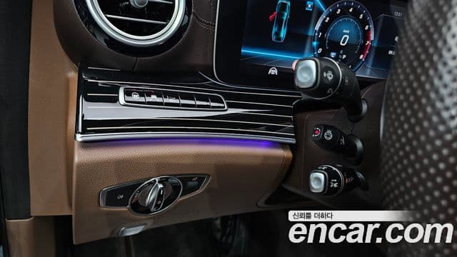 Mercedes-Benz E-Class 2018 — Şəkil 14/20