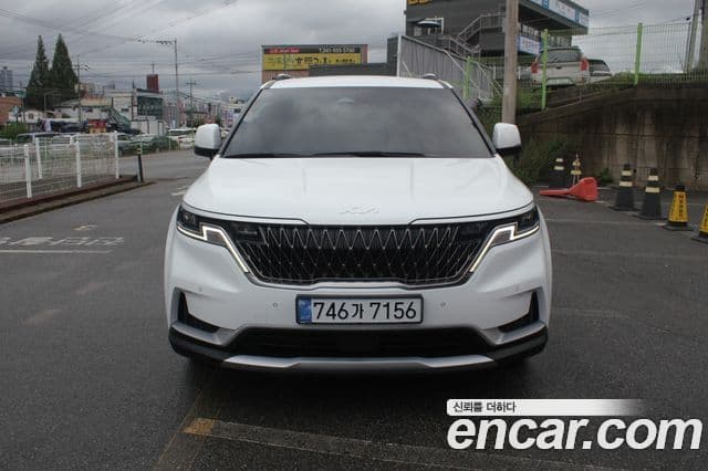 Kia Carnival 2023 — ფოტო 20/20
