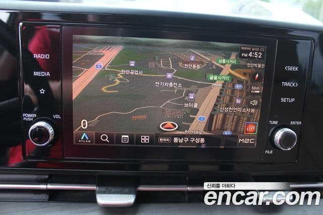 Kia Carnival 2023 — ფოტო 17/20