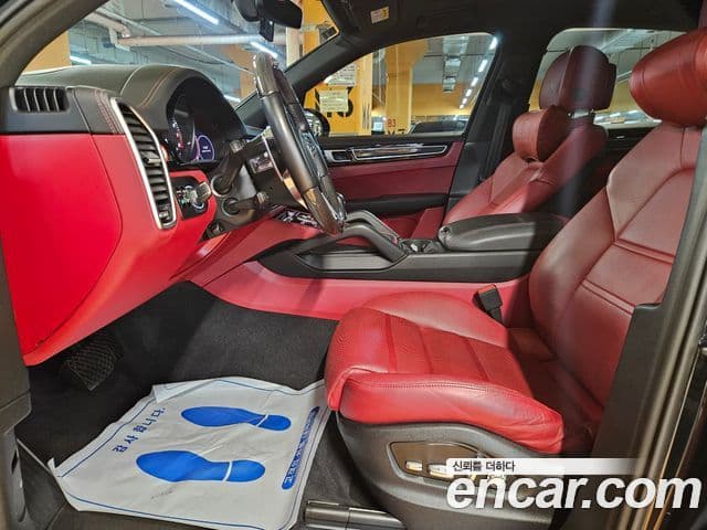 Porsche Cayenne 2019 — Şəkil 10/20