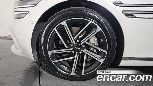 Genesis Electrified G80 2025 — фото 4 из 20
