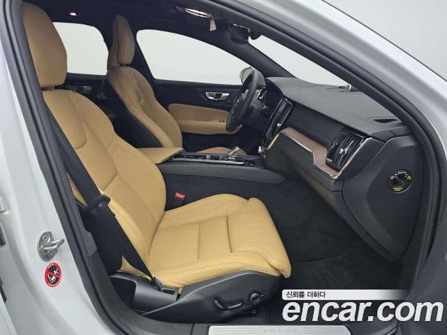 Volvo V60 Cross Country 2024 — Şəkil 20/20