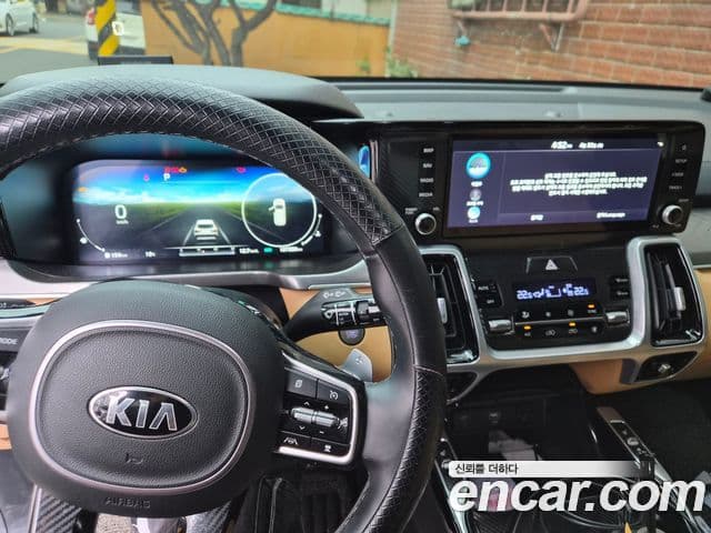 Kia Sorento 2021 — Фото 4/6