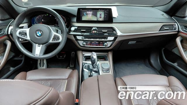 BMW 5 Series 2020 — ფოტო 7/20