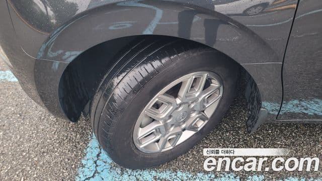 Hyundai Staria 2021 — ფოტო 4/19