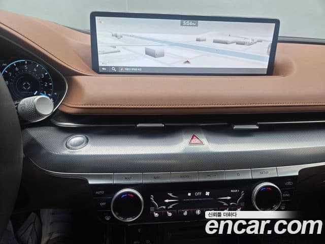 Genesis Electrified G80 2022 — ფოტო 17/20