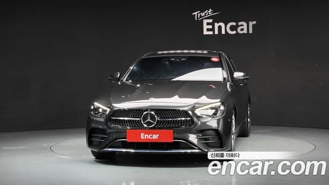 Mercedes-Benz E-Class 2022 — Фото 3/20