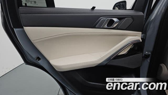 BMW X6 2025 — Photo 6/35