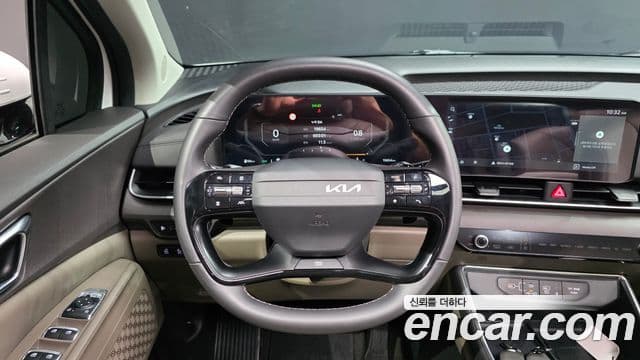 Kia Carnival 2024 — фото 14 из 20