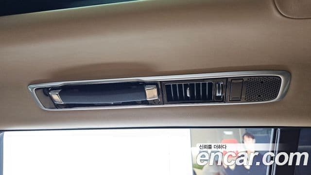 Land Rover Range Rover 2025 — Photo 6/38