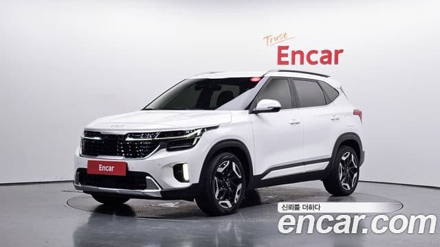 Kia Seltos 2023 — ფოტო 1/20