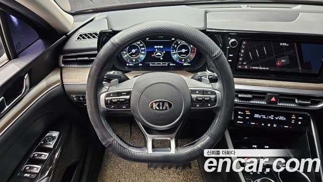 Kia K5 2020 — Şəkil 13/20