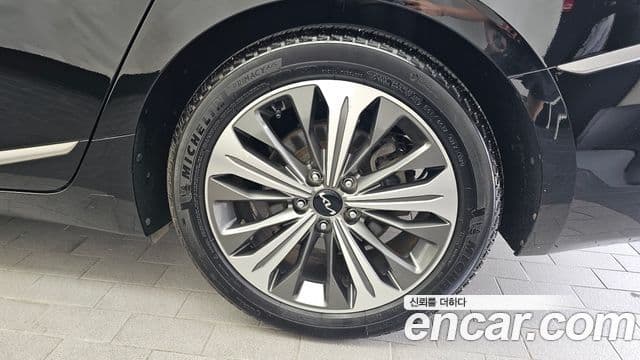 Kia K8 2021 — ფოტო 17/38