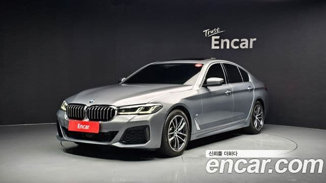 BMW 5 Series 2023 — ფოტო 1/20